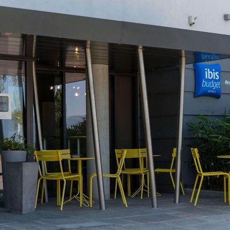 Ibis Budget Archamps Porte De Geneve Exterior foto