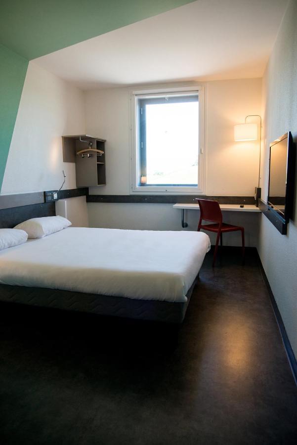 Ibis Budget Archamps Porte De Geneve Exterior foto