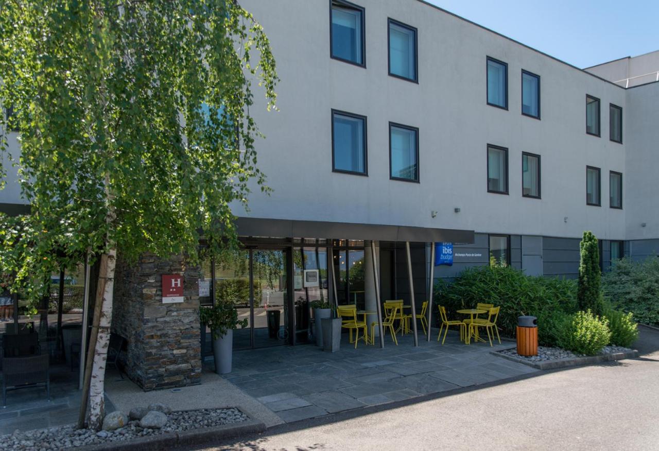 Ibis Budget Archamps Porte De Geneve Exterior foto