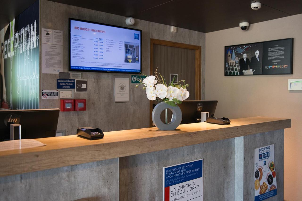 Ibis Budget Archamps Porte De Geneve Exterior foto