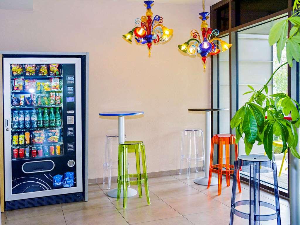 Ibis Budget Archamps Porte De Geneve Facilidades foto