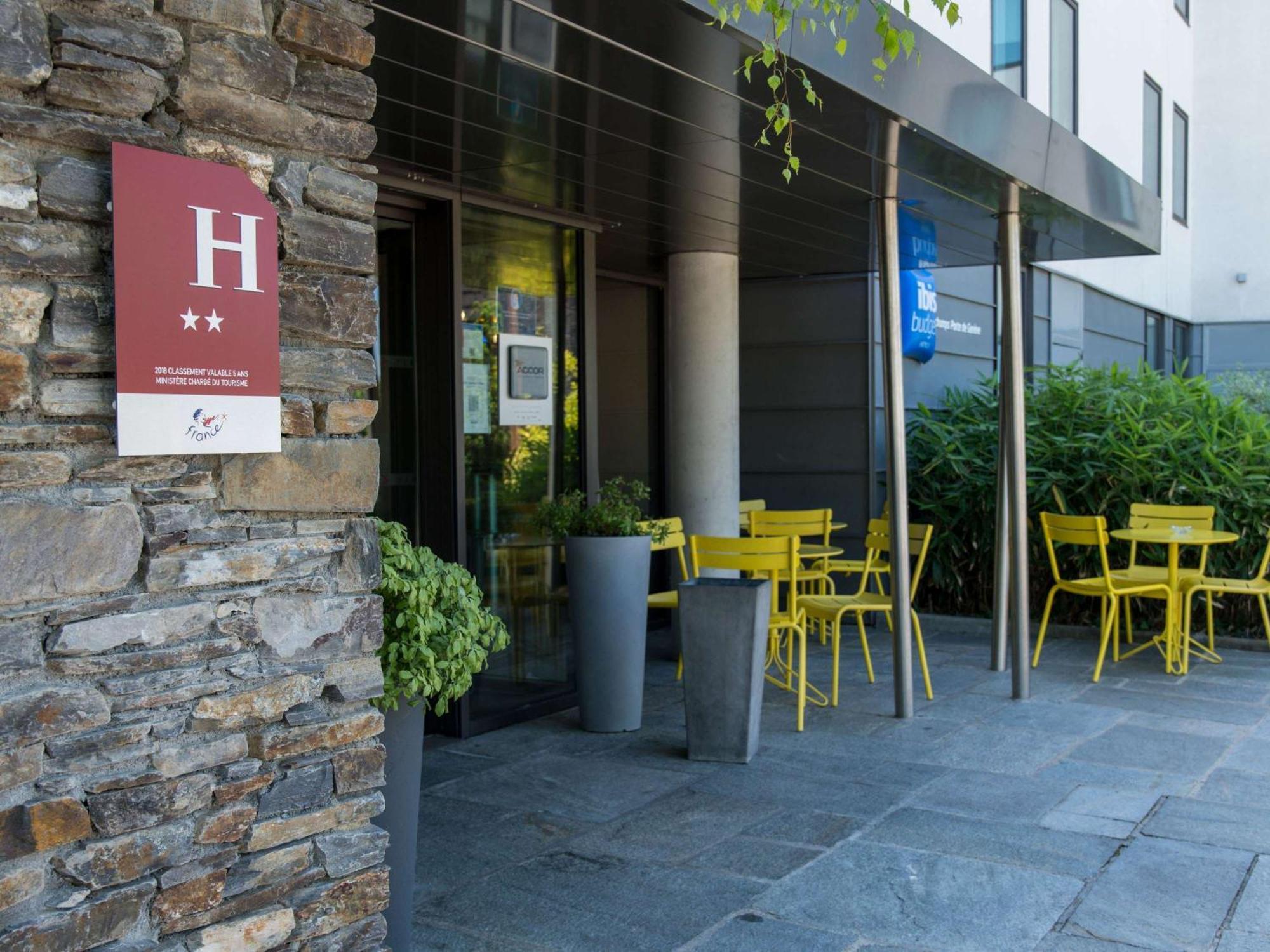 Ibis Budget Archamps Porte De Geneve Exterior foto