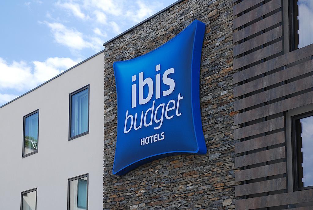 Ibis Budget Archamps Porte De Geneve Exterior foto